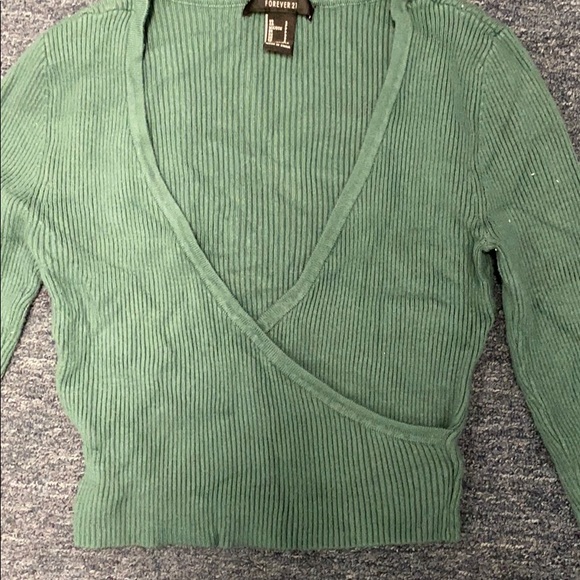 Active Ribbed Surplice Top - Picture 5 of 5